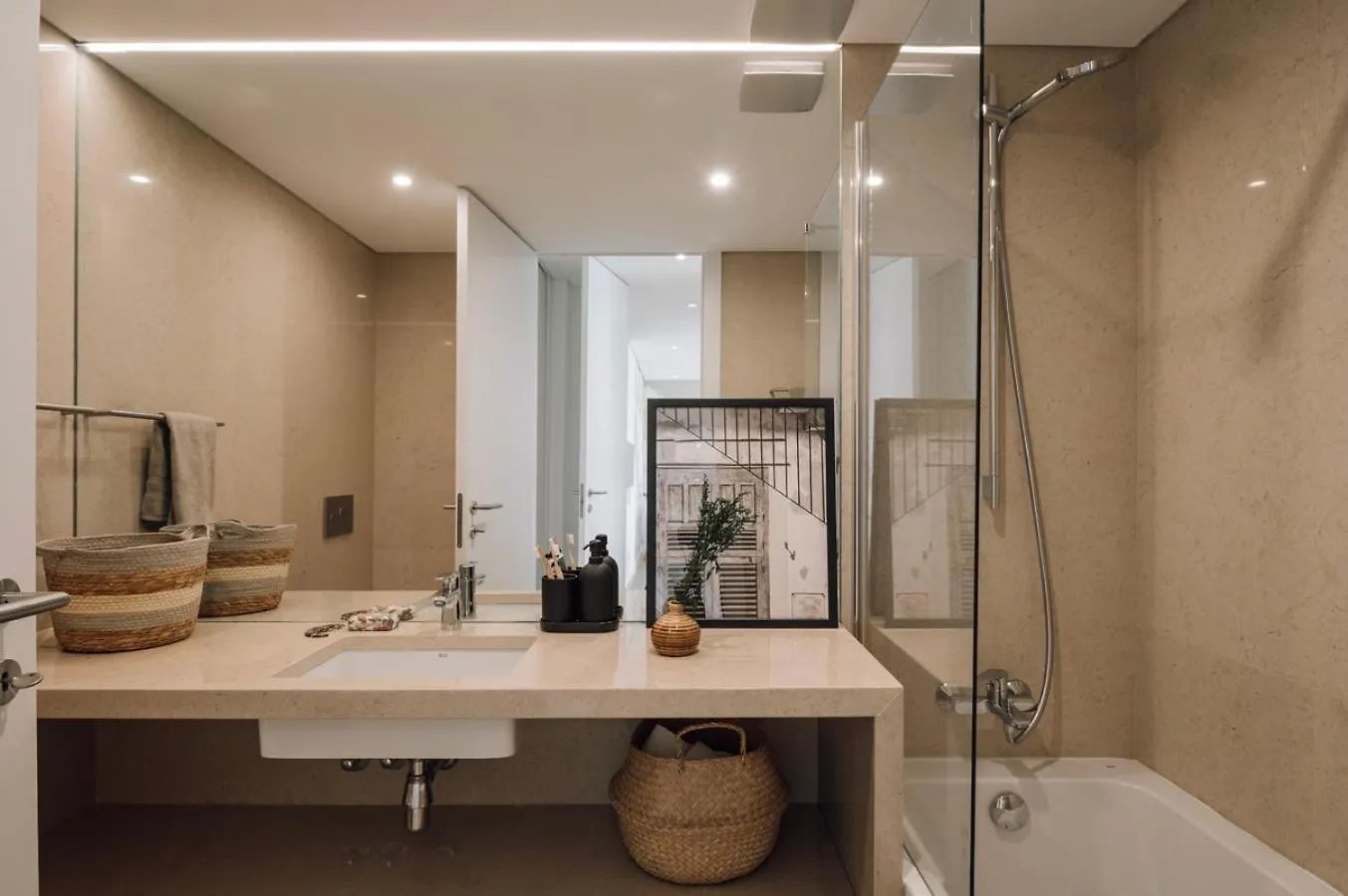 Ducenta - 1 Bedroom And Parking In Alvalade Lizbona